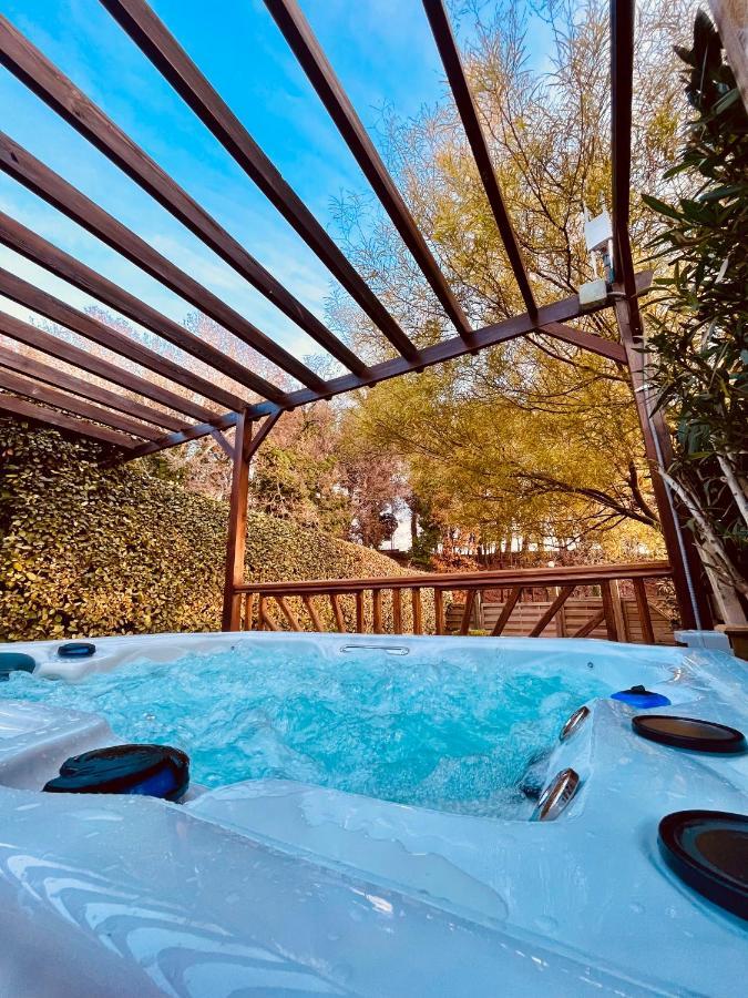 Domaine Amourella Aparthotel Lambesc Eksteriør bilde